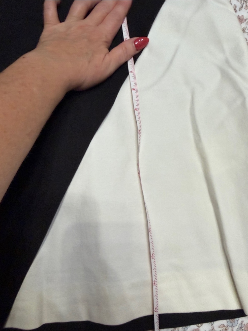 Banana Republic Black and White Diagonal Colorblock Pencil Skirt - Picture 5 of 5